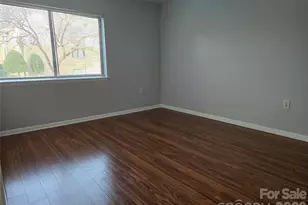 4804 Spring Lake Dr, Charlotte, NC 28212 - Photo 13