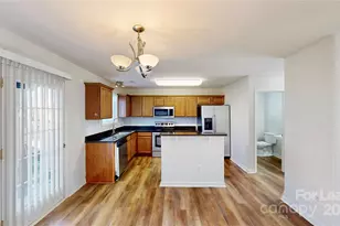 12911 Walking Stick Dr, Charlotte, NC 28278 - Photo 11