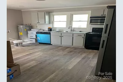 510 S 12th Street, Bessemer City, NC 28016 - Photo 5