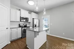 224 Fesperman Cir, Troutman, NC 28166 - Photo 9