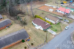 626 W Concord St, Morganton, NC 28655 - Photo 27