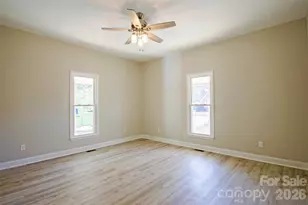 119 Marion St, Clover, SC 29710 - Photo 23