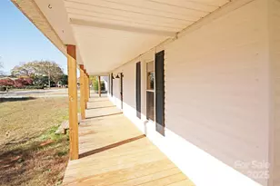 119 Marion St, Clover, SC 29710 - Photo 5