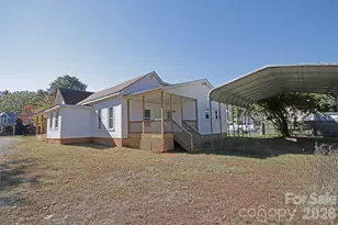 119 Marion St, Clover, SC 29710 - Photo 11