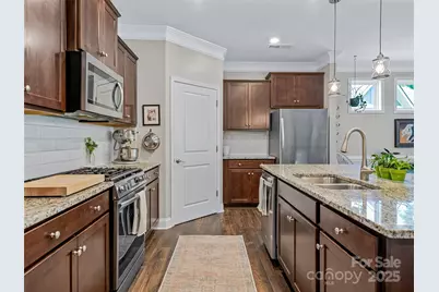 640 Summerfield Place, Flat Rock, NC 28731 - Photo 5