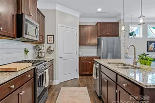 640 Summerfield Pl, Flat Rock, NC 28731 - Photo 5