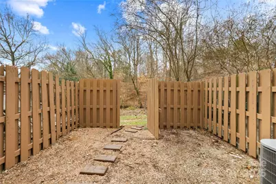 7320 Pebblestone Drive, Charlotte, NC 28212 - Photo 21