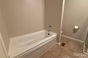 250 Duckett Cv Rd, Waynesville, NC 28786 - Photo 11