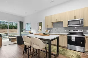 5120 77 Center Dr, Charlotte, NC 28217 - Photo 15