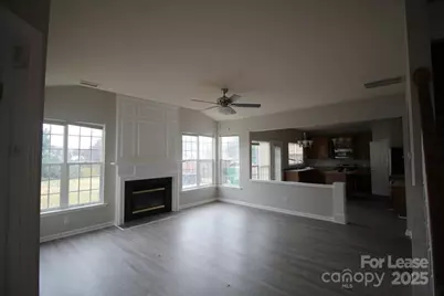 10824 Fountaingrove Drive, Charlotte, NC 28262 - Photo 7