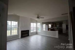 10824 Fountaingrove Dr, Charlotte, NC 28262 - Photo 7