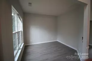 10824 Fountaingrove Dr, Charlotte, NC 28262 - Photo 3