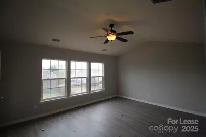 10824 Fountaingrove Drive, Charlotte, NC 28262 - Photo 15