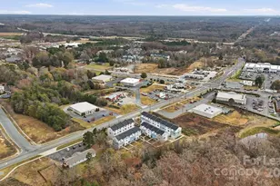 11003 Valkyrie Ln, Charlotte, NC 28214 - Photo 3