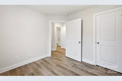 11003 Valkyrie Lane, Charlotte, NC 28214 - Photo 9
