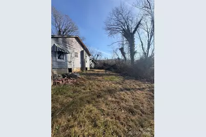 43 Lester Hollifield Road, Marion, NC 28752 - Photo 5