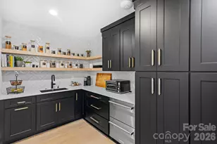 3207 Broadfield Rd, Charlotte, NC 28226 - Photo 9