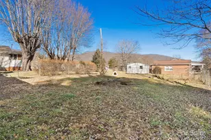 36 Lambert Ln, Canton, NC 28716 - Photo 15