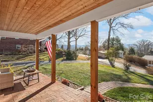 13 Eastwood Dr, Canton, NC 28716 - Photo 3