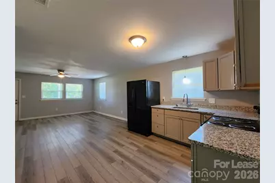 4633 SE Club View Drive, Concord, NC 28025 - Photo 7