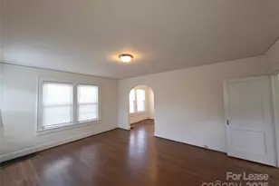 2409 Commonwealth Ave, Charlotte, NC 28205 - Photo 3