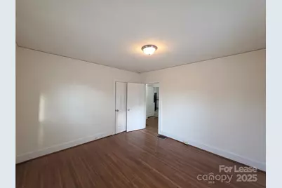 2409 Commonwealth Avenue, Charlotte, NC 28205 - Photo 11