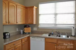 2421 Loch Stone Dr, Gastonia, NC 28054 - Photo 11