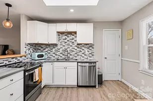 727 Thera Dr, Charlotte, NC 28206 - Photo 9