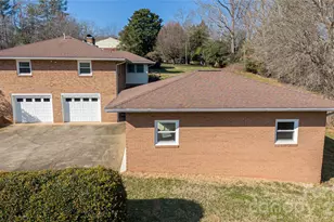 207 Woodlawn Dr, Morganton, NC 28655 - Photo 7