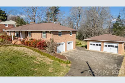 207 Woodlawn Drive, Morganton, NC 28655 - Photo 3