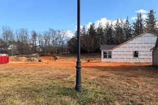 829B Wynnshire Dr, Hickory, NC 28601 - Photo 7