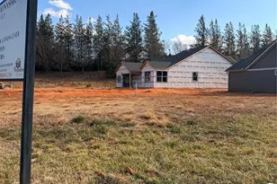 829A Wynnshire Dr, Hickory, NC 28601 - Photo 3