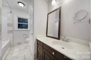 5026 Spicebush Ct, Charlotte, NC 28215 - Photo 23