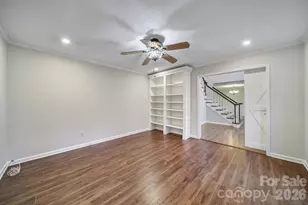 5026 Spicebush Ct, Charlotte, NC 28215 - Photo 7