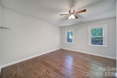 5026 Spicebush Court, Charlotte, NC 28215 - Photo 21