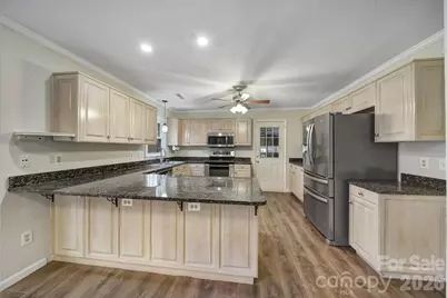 5026 Spicebush Court, Charlotte, NC 28215 - Photo 13