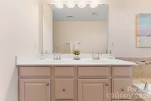 3525 Hornets Nest Way, Charlotte, NC 28208 - Photo 25