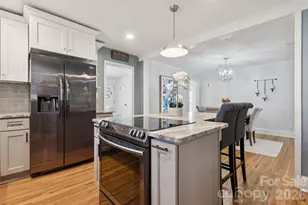 1127 Westchester Blvd, Charlotte, NC 28205 - Photo 13