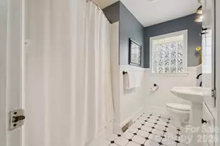 1127 Westchester Blvd, Charlotte, NC 28205 - Photo 17