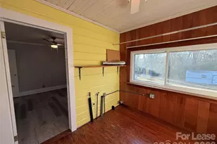 225 Hickory Dr, Mooresville, NC 28115 - Photo 19