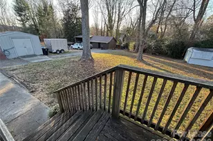 225 Hickory Dr, Mooresville, NC 28115 - Photo 21