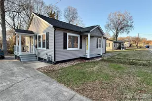 225 Hickory Dr, Mooresville, NC 28115 - Photo 3