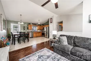 4984 Addison Ln, Hickory, NC 28601 - Photo 5