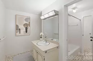 1300 Reece Rd, Charlotte, NC 28209 - Photo 7