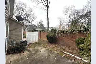 3038 Uxbridge Woods Court, Charlotte, NC 28205 - Photo 13