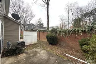 3038 Uxbridge Woods Ct, Charlotte, NC 28205 - Photo 13