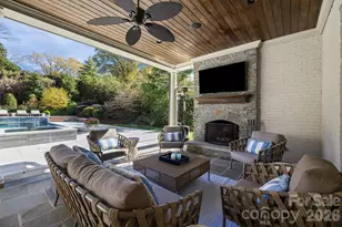 3907 Foxcroft Rd, Charlotte, NC 28211 - Photo 39