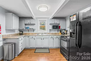 23 Maxwell Rd, Asheville, NC 28805 - Photo 11