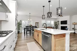 8137 Franklin Trl St, Mint Hill, NC 28227 - Photo 9