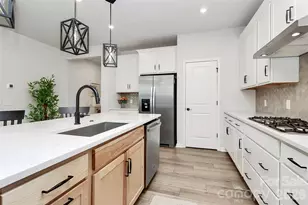 8137 Franklin Trl St, Mint Hill, NC 28227 - Photo 11